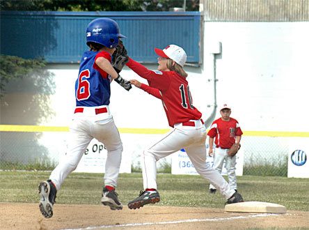 First baseman Zach Yarbrough puts his glove out