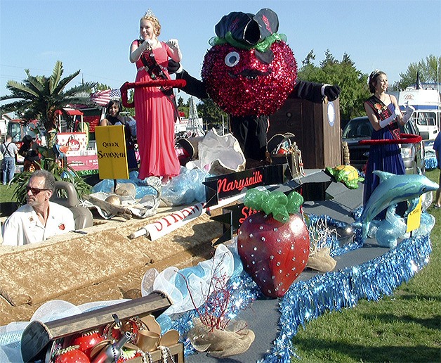 The Marysville Strawberry Festival float placed first in its division at the Wenatchee Apple Blossom Festival over the weekend.