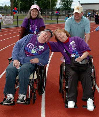 Everett cancer patients and “wheelchair warriors” Pat Morris
