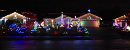 Dennis Warren's holiday light show for this year comes to an end on New Year's Eve.