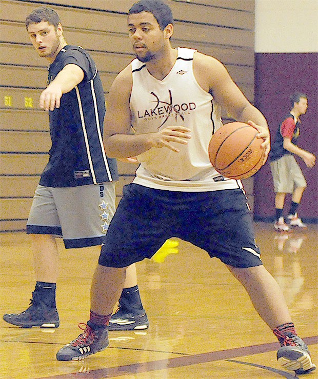 Lakewood senior Ryan Alford practices moves.