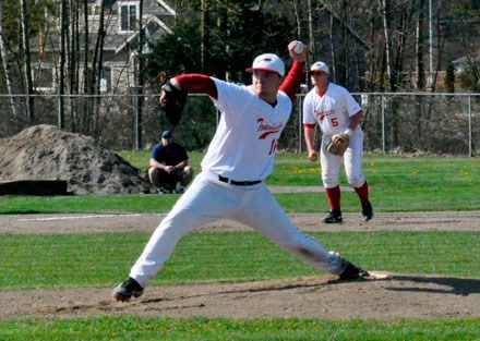 M-P’s Jake Johnson unleashes a pitch in the first inning of the Tomahawks 12-4 loss to Lake Stevens on April 22.