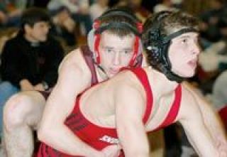 Although Lakewood 130-lb. senior Steve Edmonds may have been on top here versus Brad Perry of Snohomish