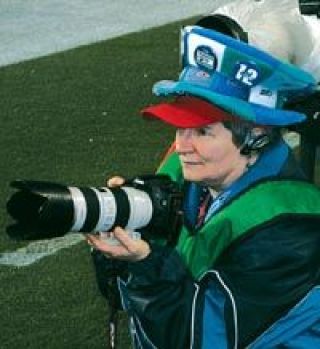 Marysville resident Cher Simons shows sheer concentration Monday