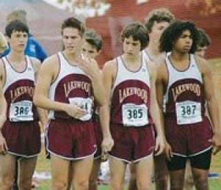Lakewood runners