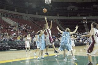 Senior post Karli Hesselman goes for the points in the paint.