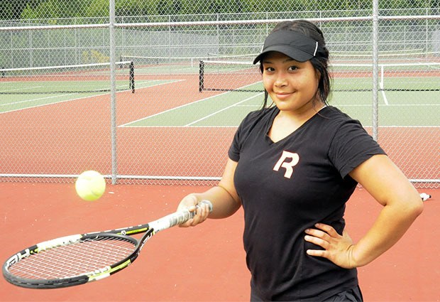 Marina Ciferri balances tennis
