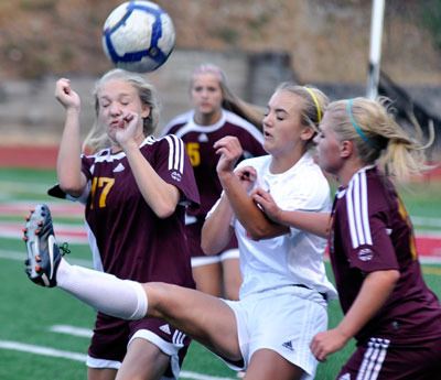 Junior midfielder Taylor Studzinski