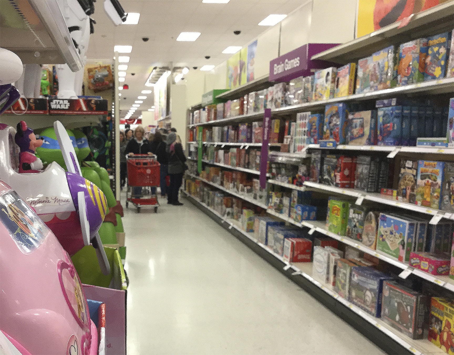 Black Friday crowds thinner; what will Shop Small Saturday bring?