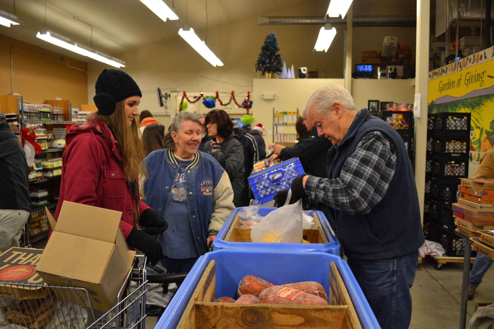 Food bank makes sure low-income folks have a Merry Christmas (slide show)
