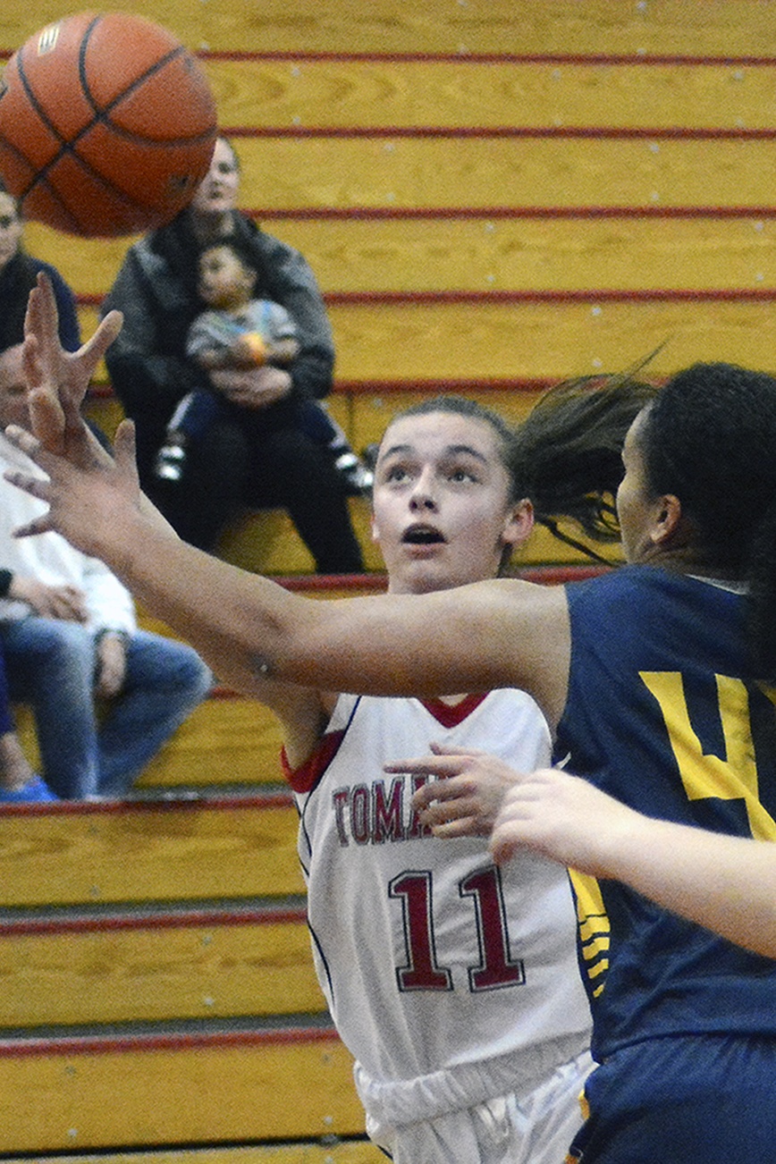 Lady Tomahawks drop game to Everett (slide show)