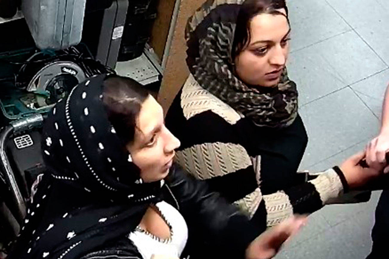 Police search for 7 who allegedly stole $195K in jewelry, cash from M’ville pawn shop