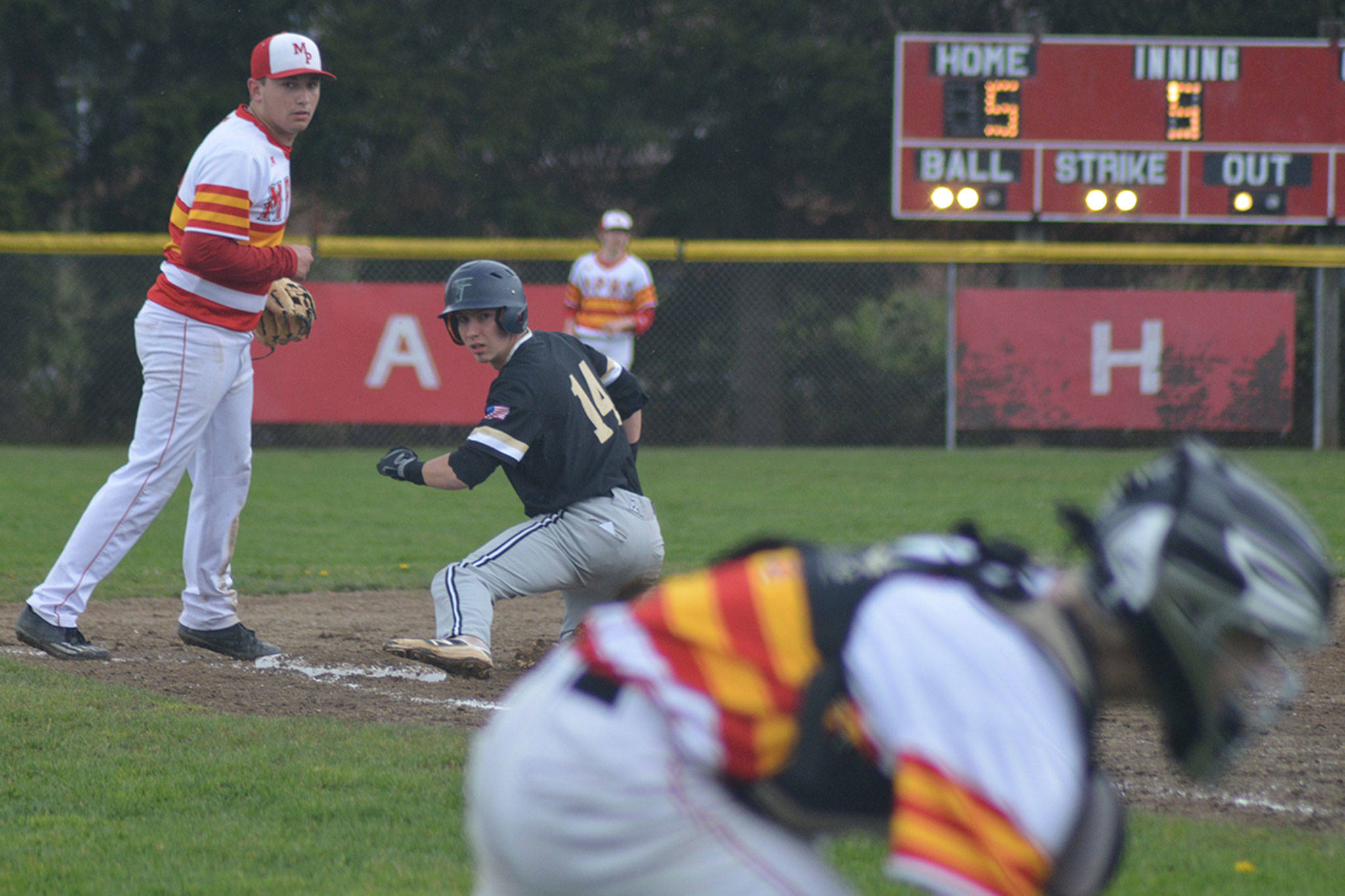 M-P hangs on to beat Lynnwood in baseball