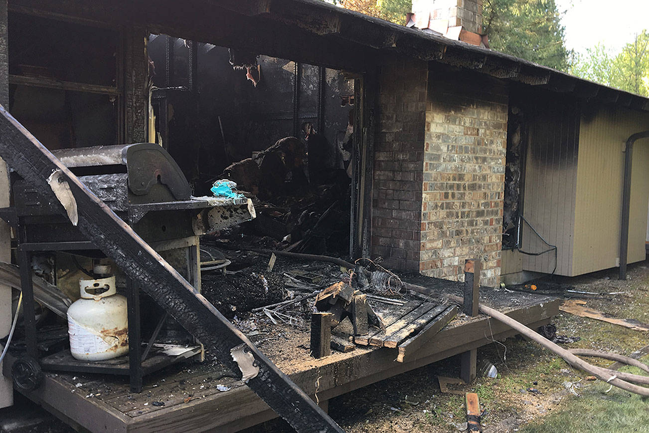 6 displaced by M’ville apartment fire