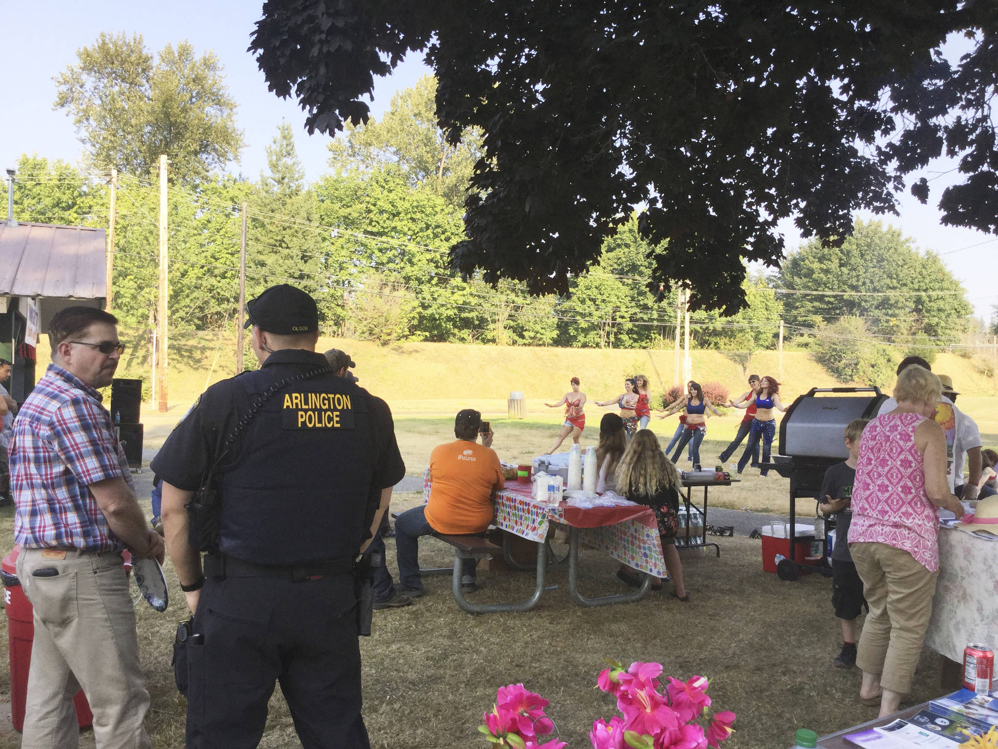 Arlington neighbors get outdoors together for National Night Out