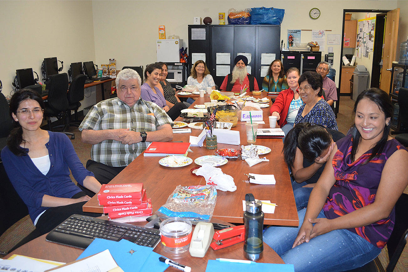 Citizen ‘can’: Immigrants learn how they can become U.S. citizens