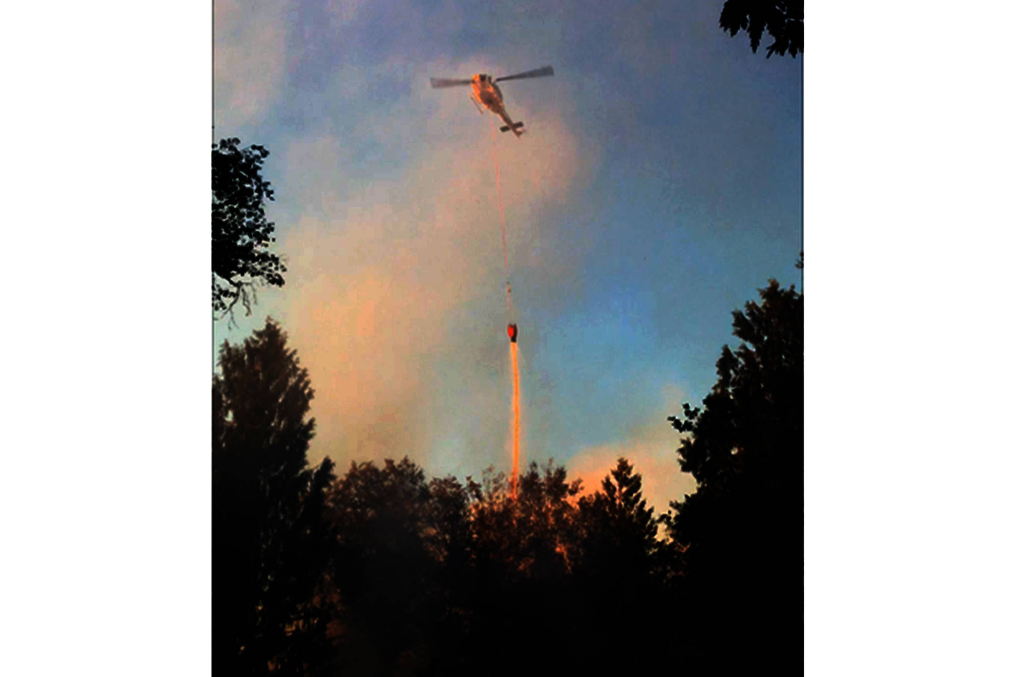 Eyewitness: Choppers “heroes” in saving Arlington Heights homes