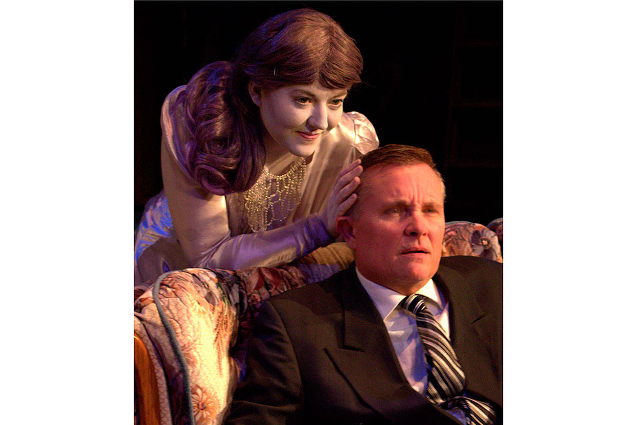 ‘Spooky’ Red Curtain play gets folks in the Halloween spirit