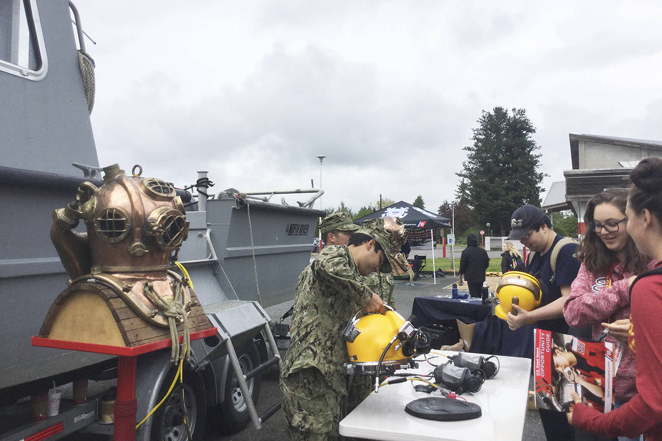 Marysville students explore career options at Military Careers Day