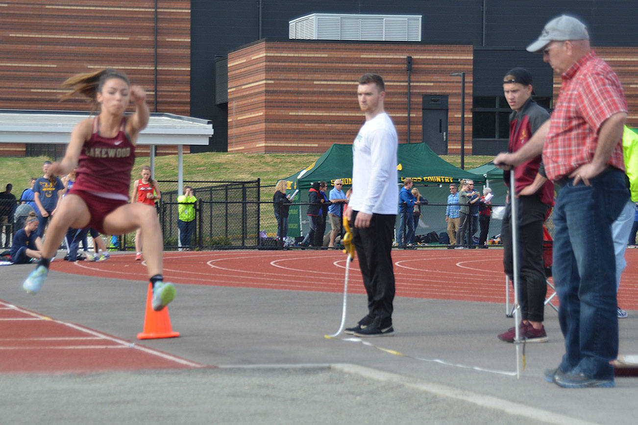 Among local teams, Lakewood tracksters star at state