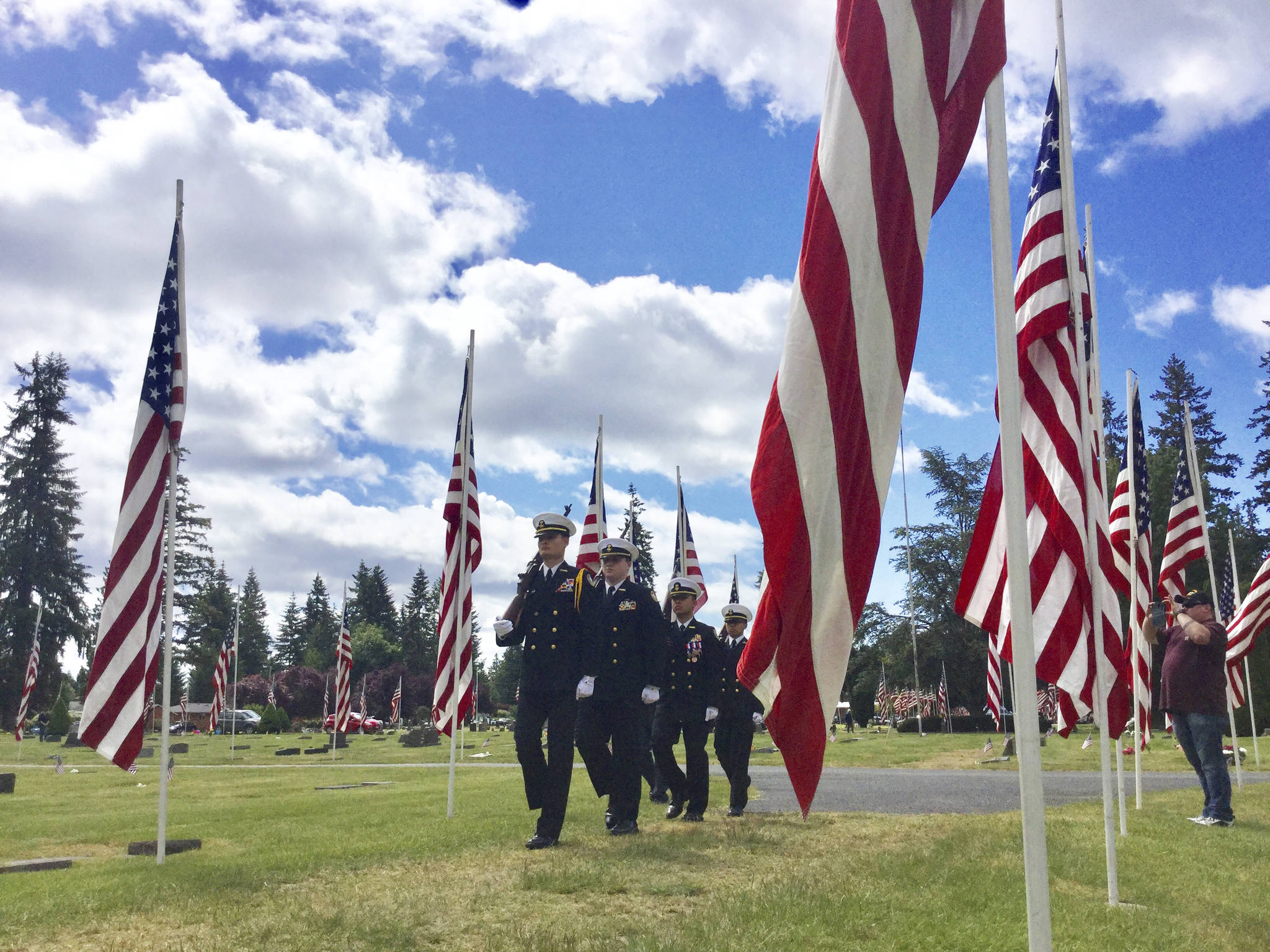 Marysville honors America’s fallen service members in Memorial Day ceremony at Marysville Cemetery