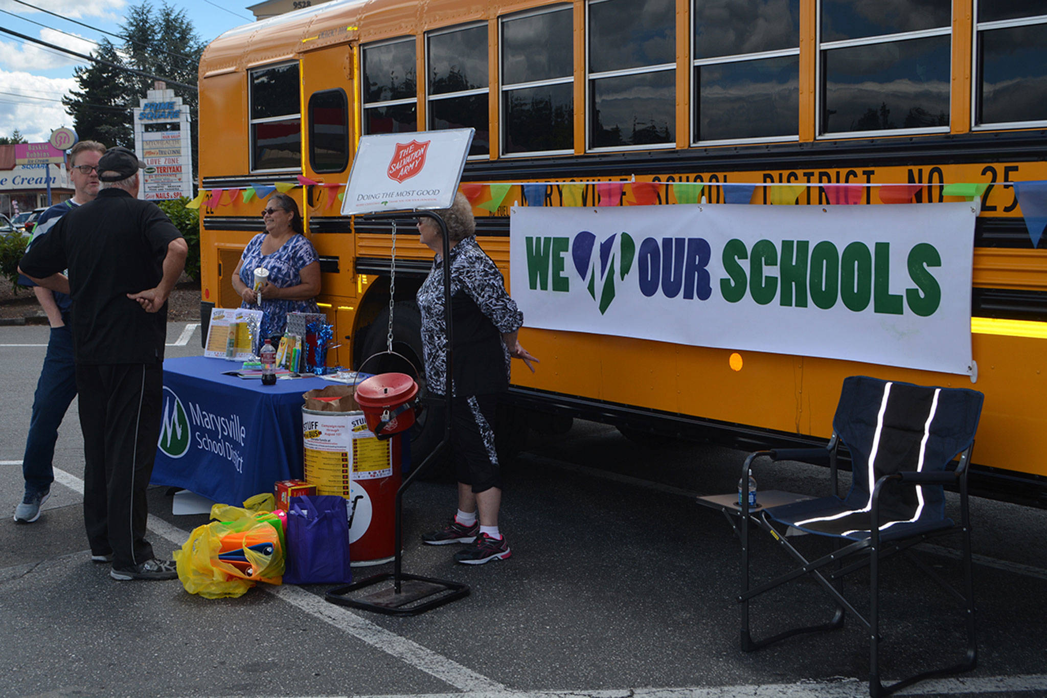Lincolns help those in need during Stuff the Bus in Marysville