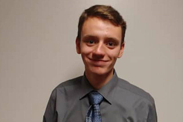 Clubs pick Marysville students of the month