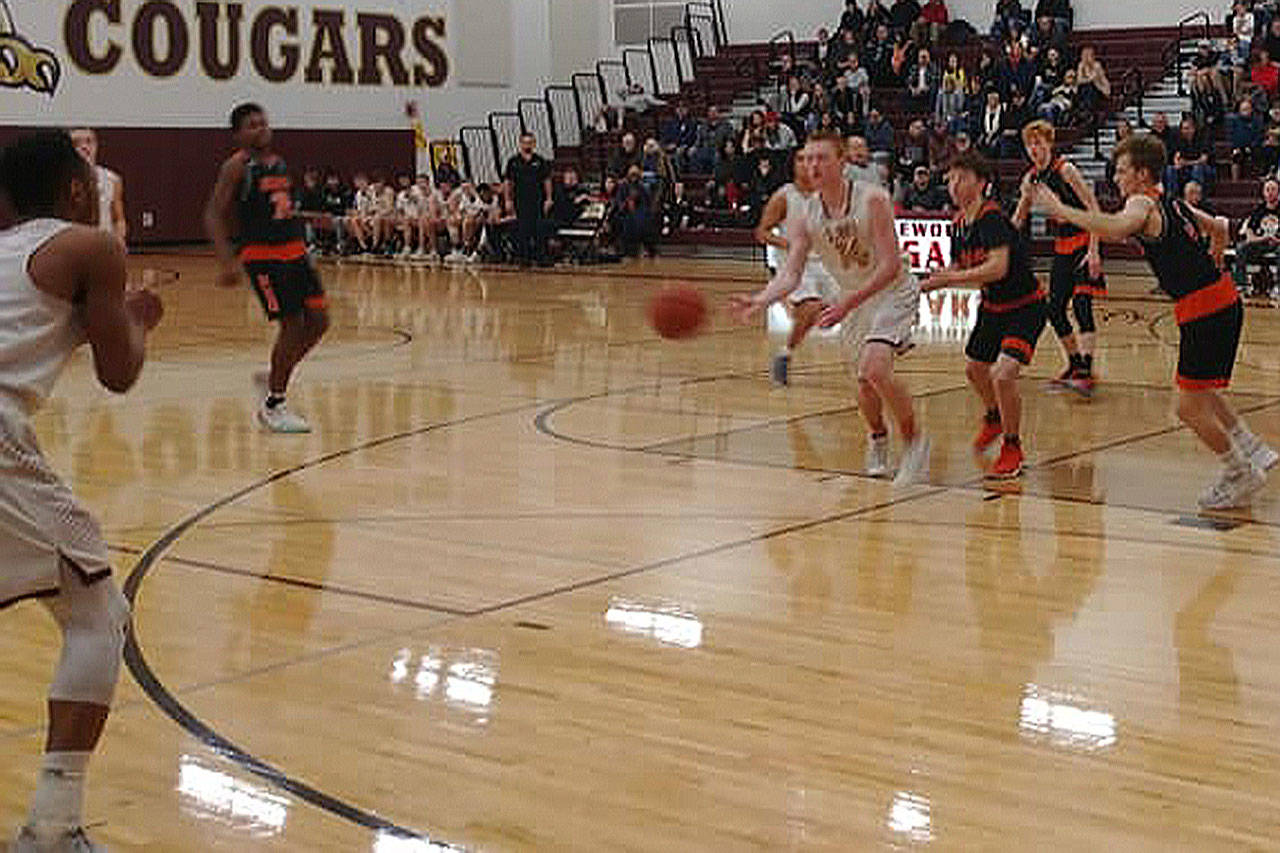 Defensive intensity sparks Lakewood to win over Blaine