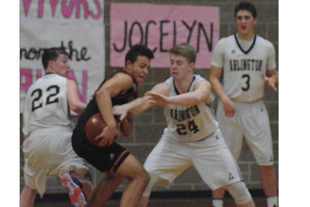 Inspired Eagles race past ABM Wildcats (slide show)