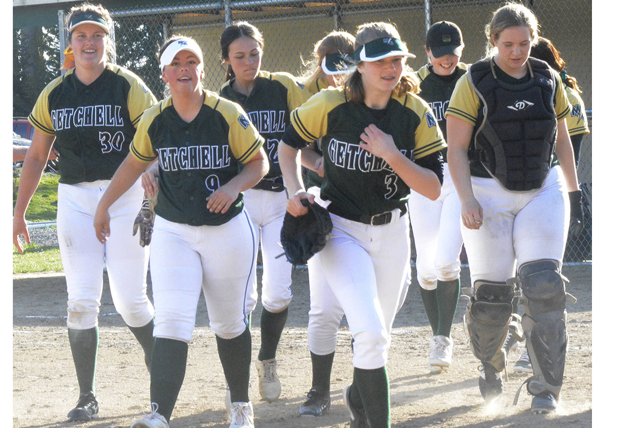 MG girls hang on, M-P boys don’t; Arlington boys, Lakewood girls win big (slide show)