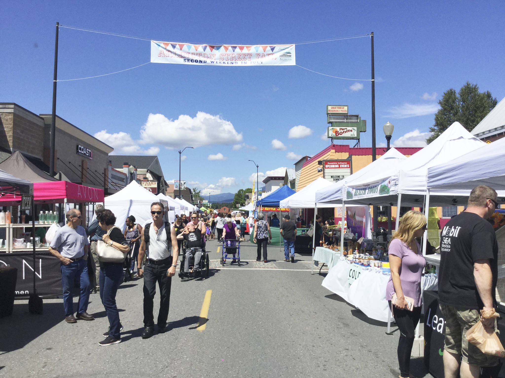 Thousands attend Arlington Street Fair, enjoy Kornstalk Music Festival