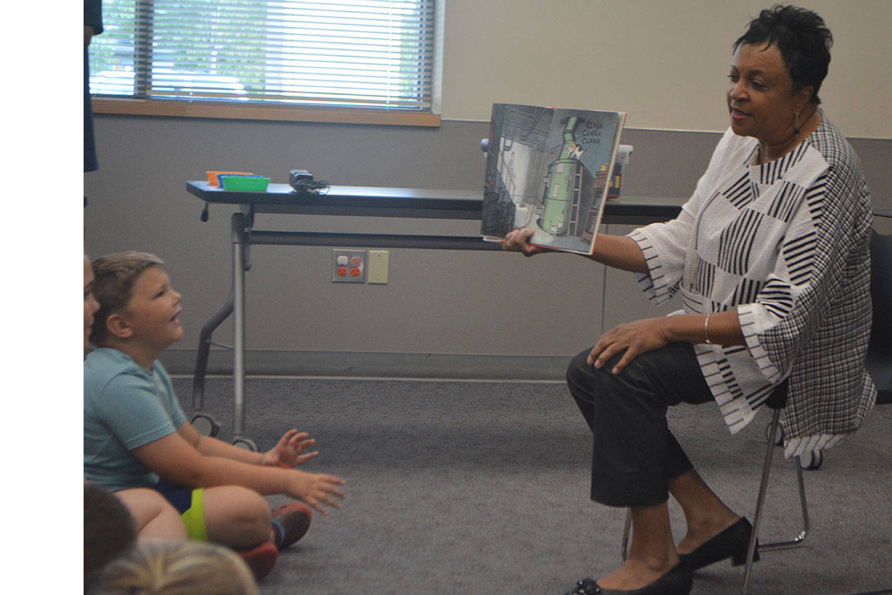 ‘Most important librarian in world’ reads in Marysville