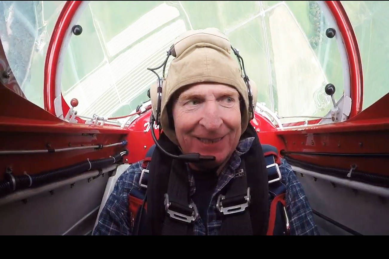 Airshow stunt pilot ride-along puts reporter through the loops (video)
