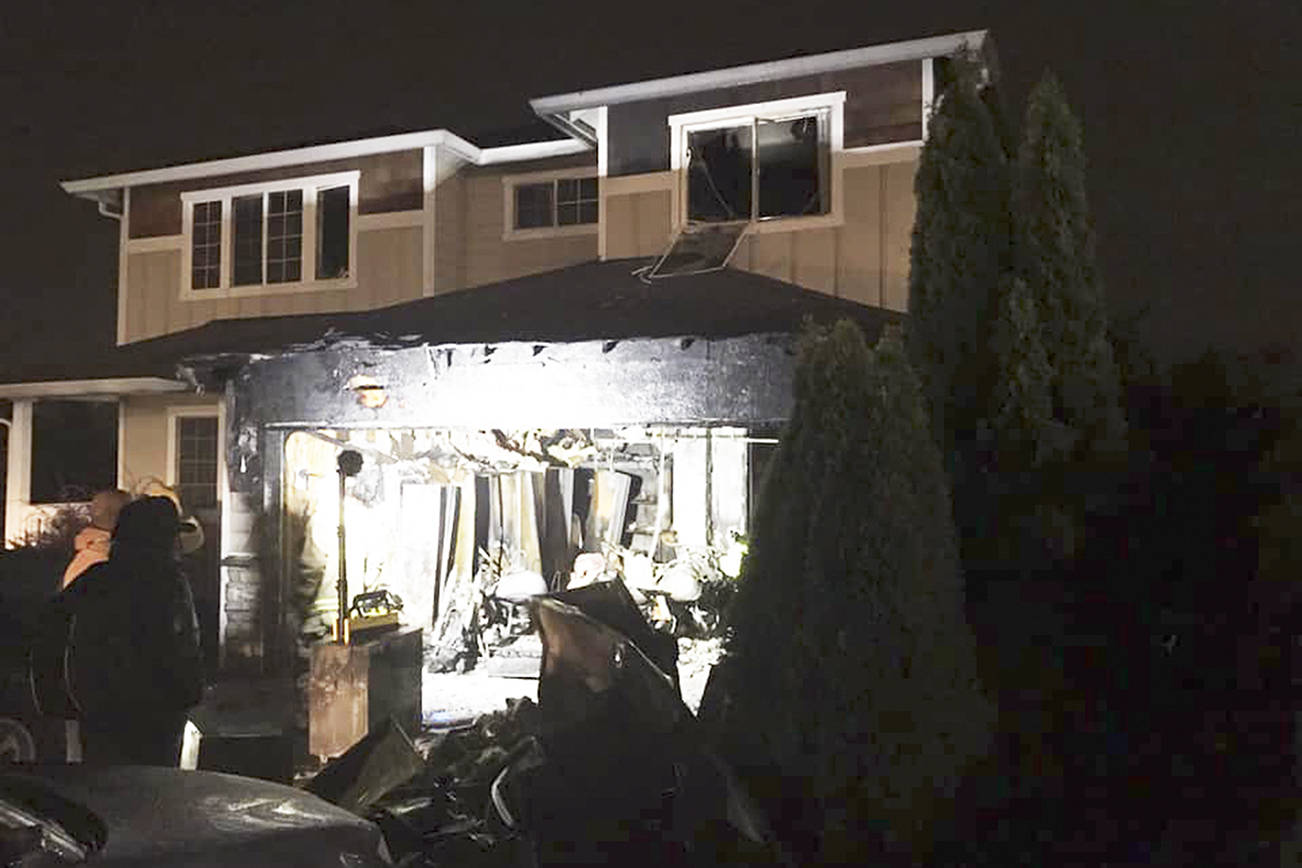 Four escape overnight house fire in Marysville