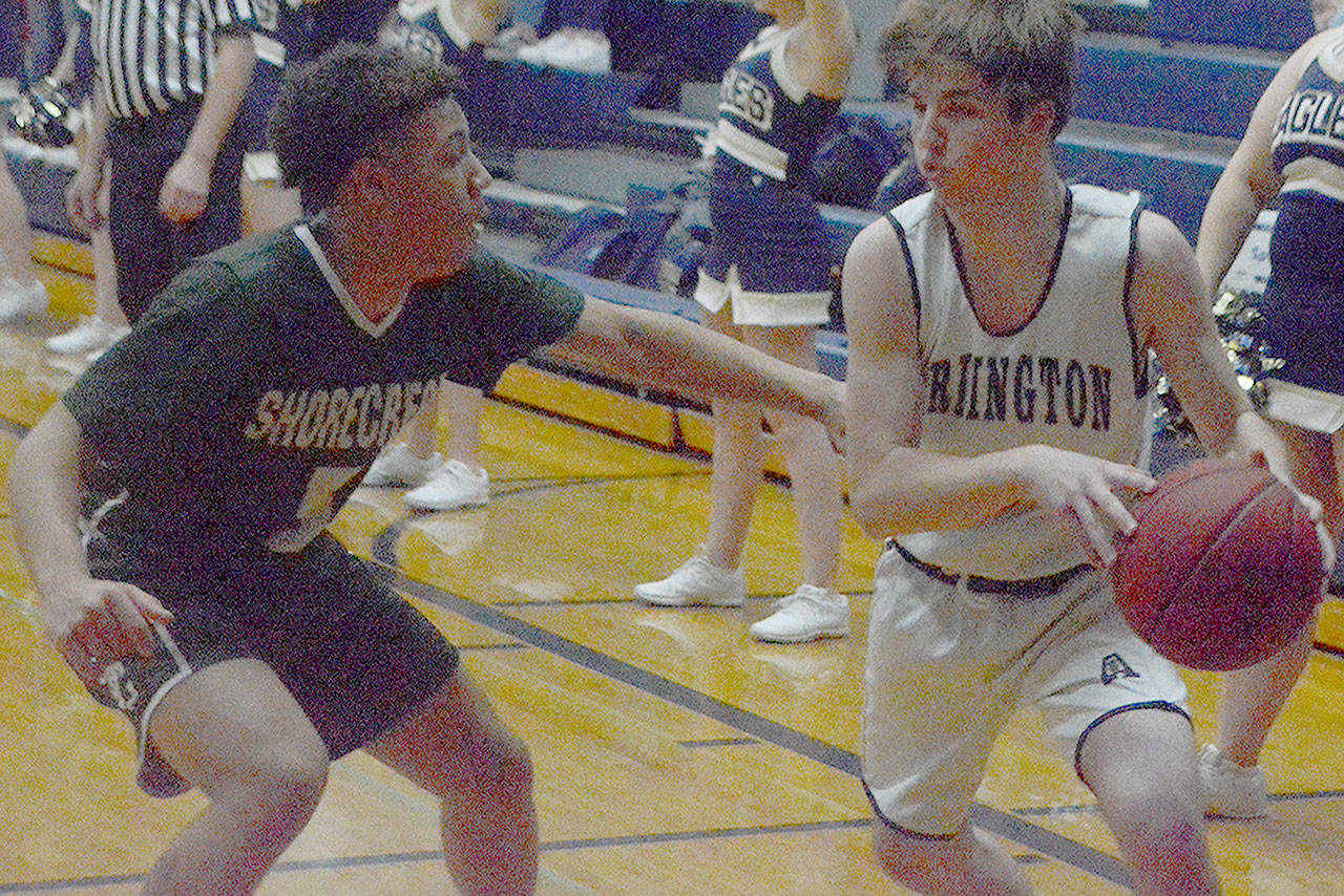 Arlington gets off to fast start then holds on for win
